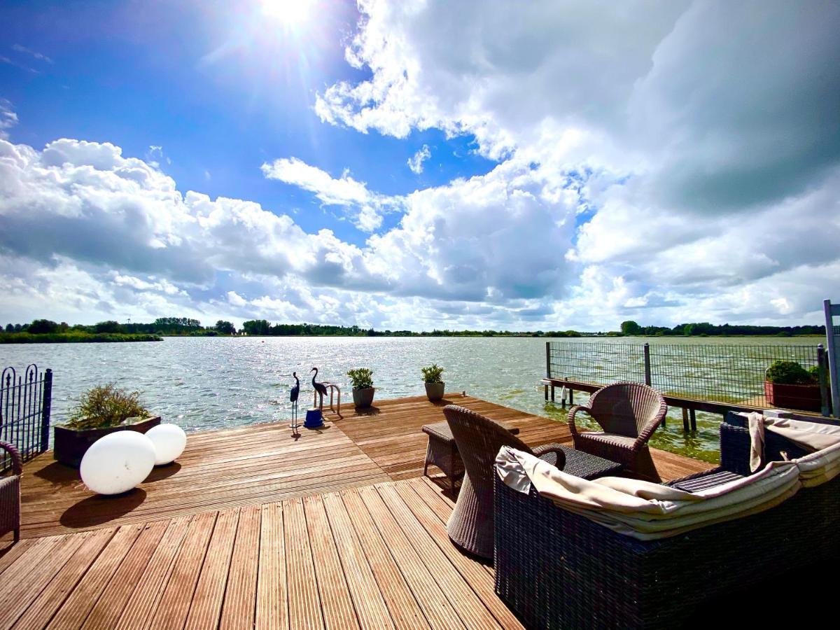 Ferienhaus Mit Wundervollem Seeblick Ferienpark Vislust Ijsselmeer Wervershoof Esterno foto
